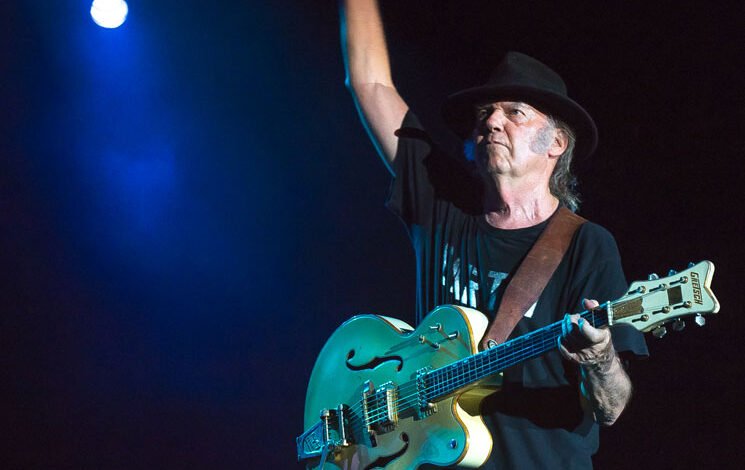 Neil Young & Crazy Horse Cancel July Tour Dates Due to Illness | Exclaim!