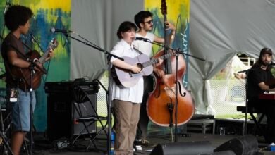 Leith Ross Was a (Too Quiet) Storm at Winnipeg Folk Fest │ Exclaim!