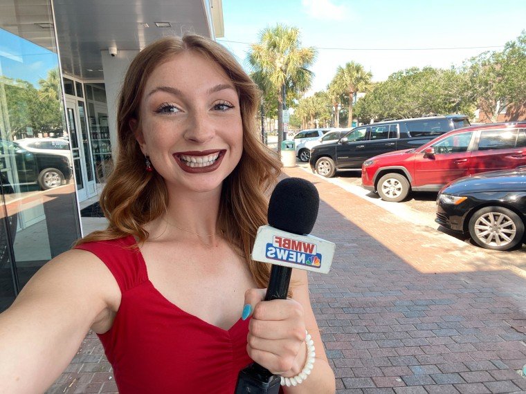 Reporter goes viral for her smooth mic toss when she was unknowingly still on-air