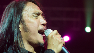 Journey Singer Invites Fans to Vote Him Out of the Band on Facebook │ Exclaim!