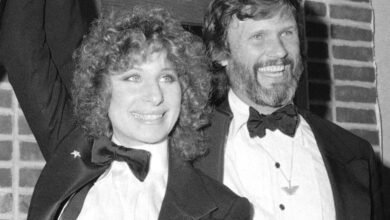 Kris Kristofferson, country music icon and movie star, dead at 88 | CBC News