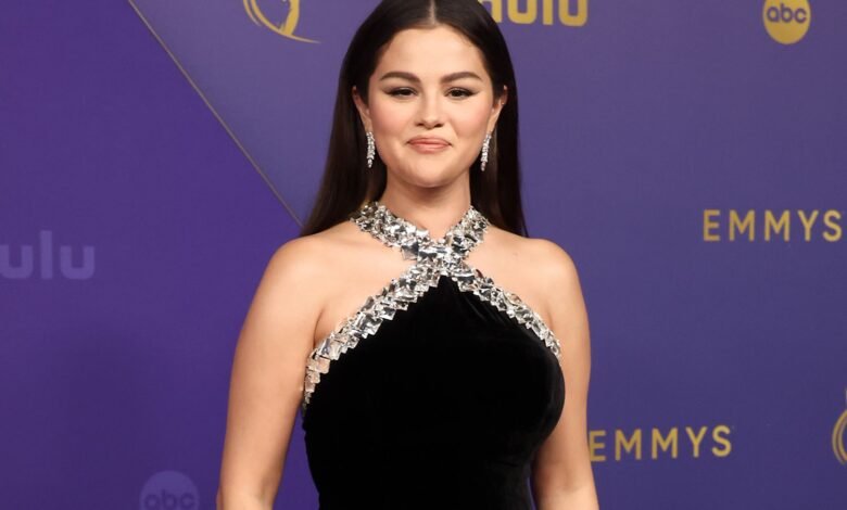 Selena Gomez Recreates Practiced Applause She Learned From ‘Friends’ After Losing at Emmys 2024