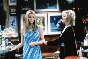 Lisa Kudrow Pays Tribute To ‘Friends’ TV Mom Teri Garr Calling Her “A Comedic Acting Genius”