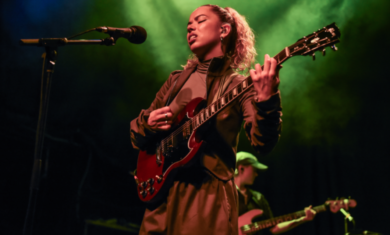 Nilüfer Yanya Opened the Loop in Toronto │ Exclaim!