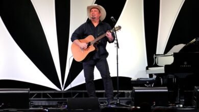 Garth Brooks Wants California Rape Case Dismissed & Handled In Mississippi; Singer Gets West Coast Case Moved From State To Federal Court